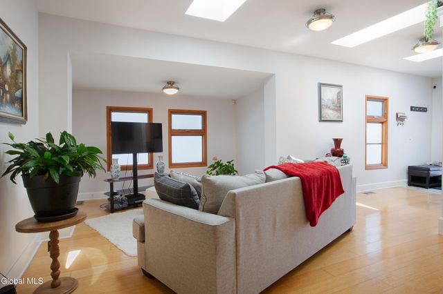 138-140 Church Street, Saratoga Springs, Inside, NY 12866