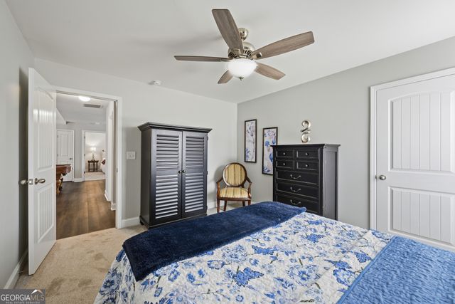 5645 Wooded Valley Way, Flowery Branch, GA 30542