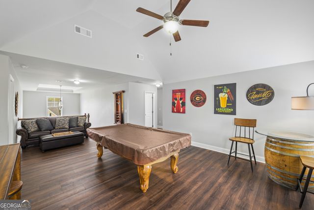 5645 Wooded Valley Way, Flowery Branch, GA 30542