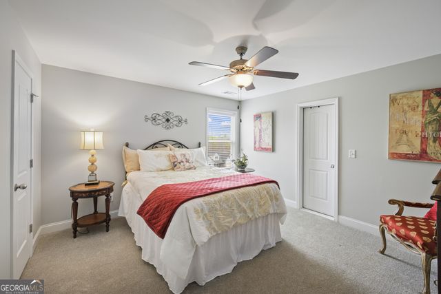 5645 Wooded Valley Way, Flowery Branch, GA 30542