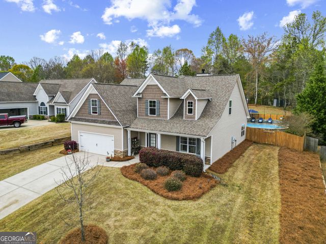 5645 Wooded Valley Way, Flowery Branch, GA 30542