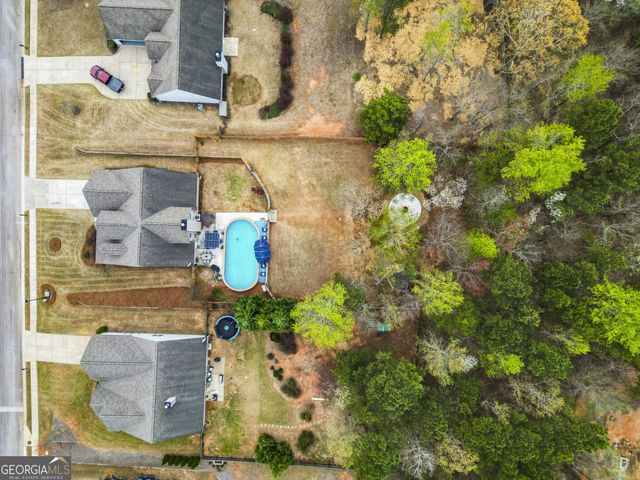 5645 Wooded Valley Way, Flowery Branch, GA 30542