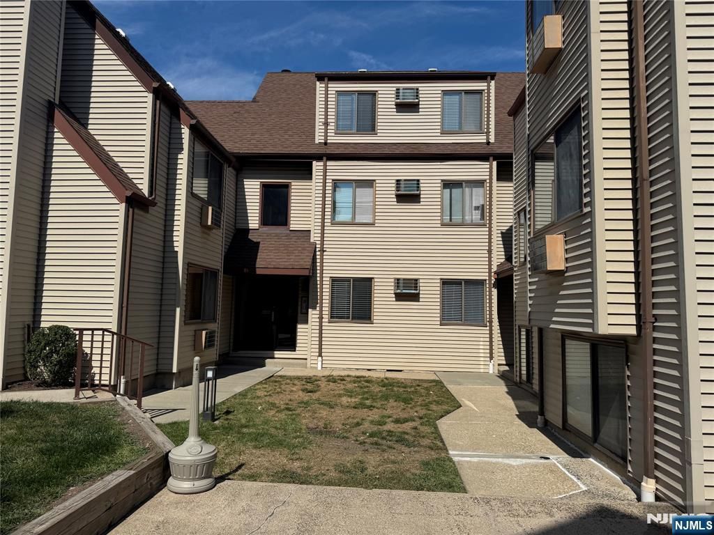 2 Hackensack Street F1, Wood Ridge, NJ 07075