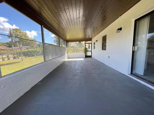 1289 Pinetta Circle, Wellington, FL 33414