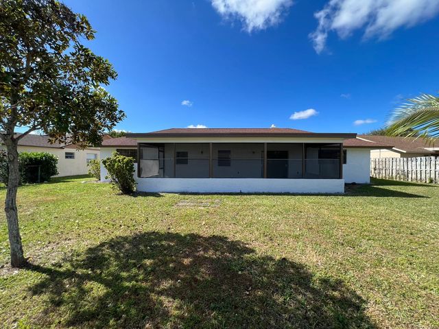 1289 Pinetta Circle, Wellington, FL 33414