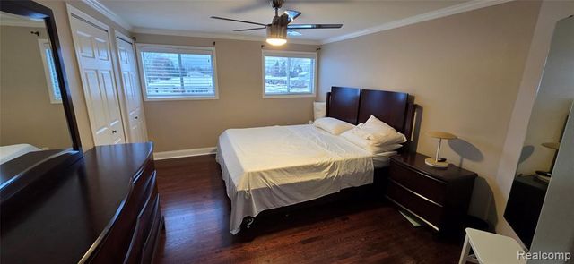 4832 Muriel Drive, Warren, MI 48092