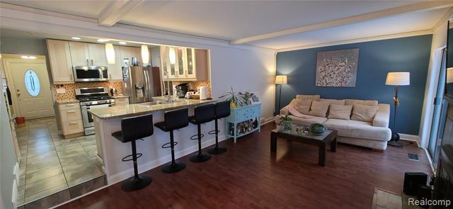 4832 Muriel Drive, Warren, MI 48092