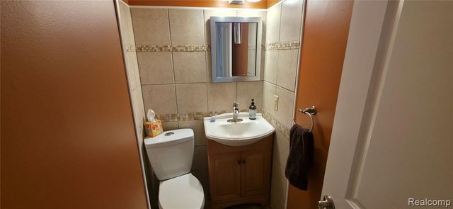 4832 Muriel Drive, Warren, MI 48092