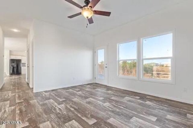 21376 W Mark Lane, Wittmann, AZ 85361