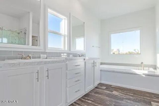 21376 W Mark Lane, Wittmann, AZ 85361