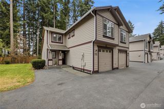 8208 Locust Avenue E #D2, Bonney Lake, WA 98391