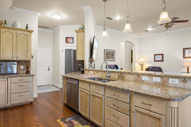 6921 Westover Drive, Granbury, TX 76049