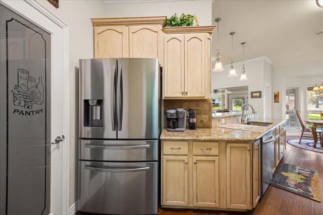 6921 Westover Drive, Granbury, TX 76049