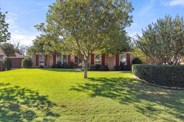 6921 Westover Drive, Granbury, TX 76049