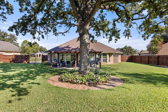 6921 Westover Drive, Granbury, TX 76049