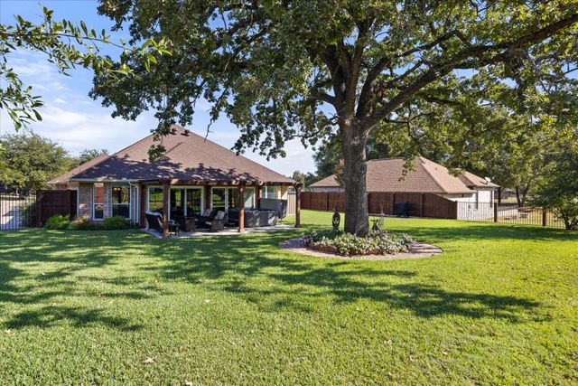 6921 Westover Drive, Granbury, TX 76049