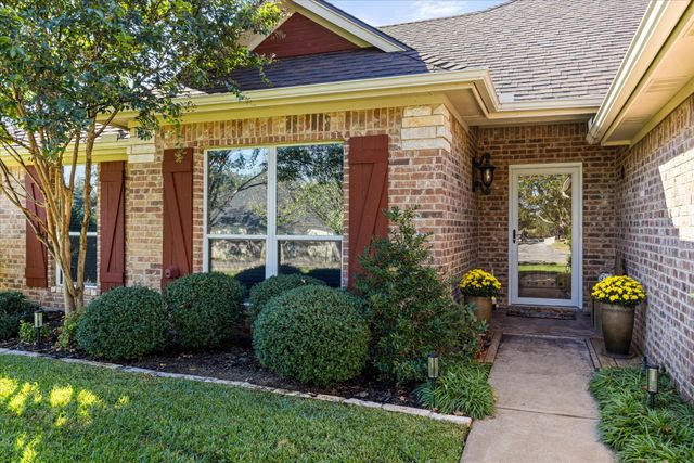 6921 Westover Drive, Granbury, TX 76049