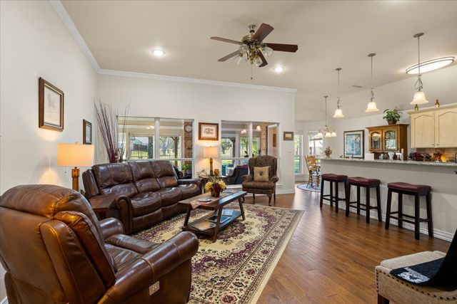 6921 Westover Drive, Granbury, TX 76049