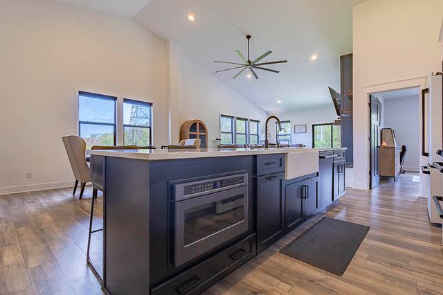 539 Scenic View Avenue, Valparaiso, IN 46385