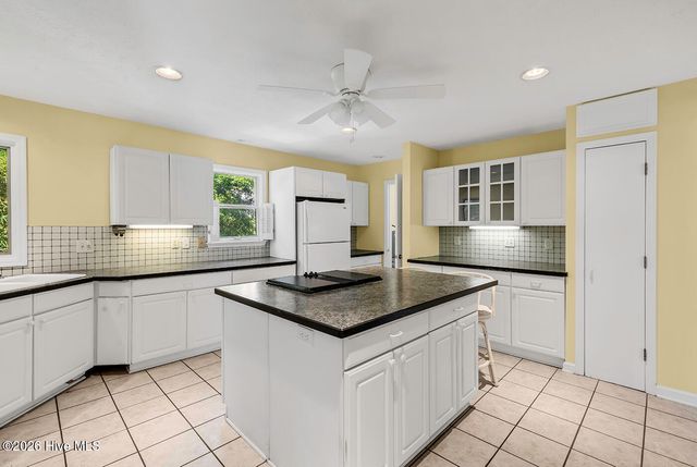 423 Lake Shore Drive, Sunset Beach, NC 28468
