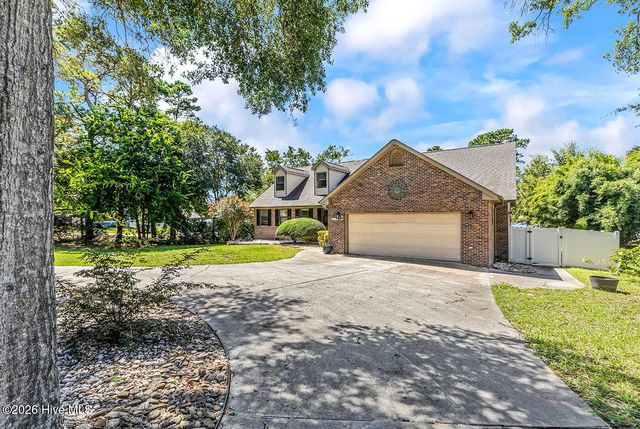 423 Lake Shore Drive, Sunset Beach, NC 28468