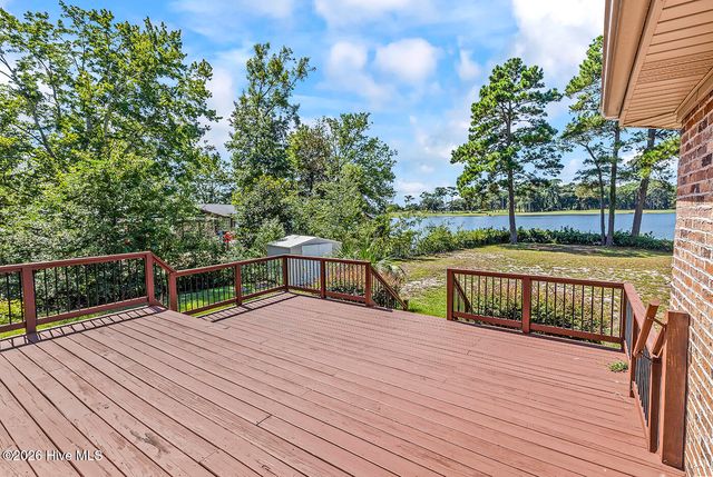 423 Lake Shore Drive, Sunset Beach, NC 28468