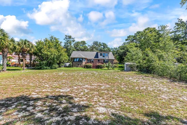 423 Lake Shore Drive, Sunset Beach, NC 28468