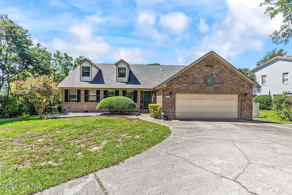 423 Lake Shore Drive, Sunset Beach, NC 28468