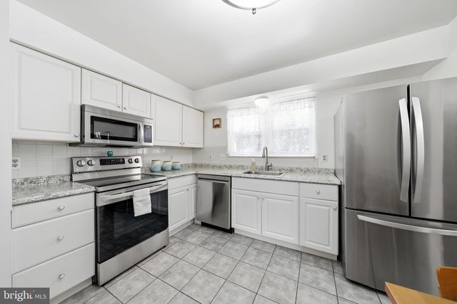 17516 LONGVIEW LN, Olney, MD 20832