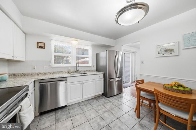 17516 LONGVIEW LN, Olney, MD 20832