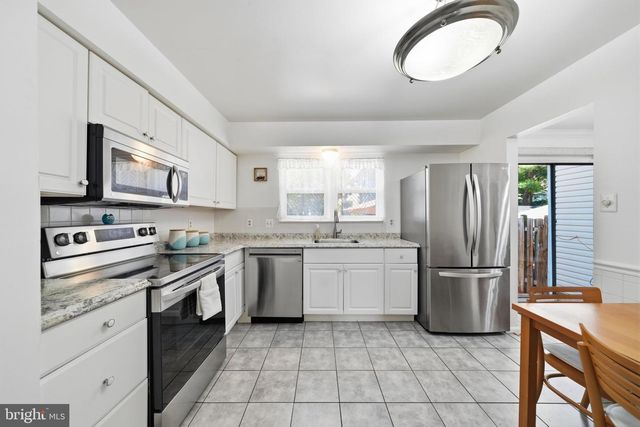 17516 LONGVIEW LN, Olney, MD 20832