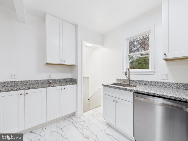 9723 NARRAGANSETT PKWY, College Park, MD 20740