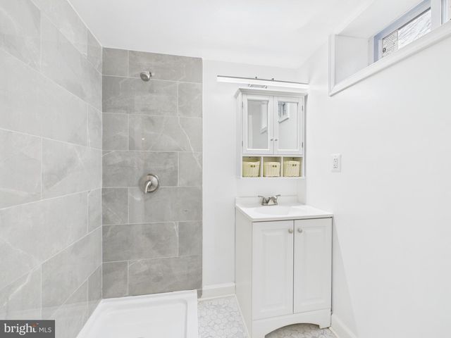 9723 NARRAGANSETT PKWY, College Park, MD 20740