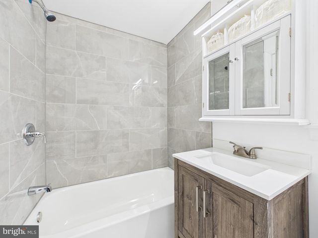 9723 NARRAGANSETT PKWY, College Park, MD 20740