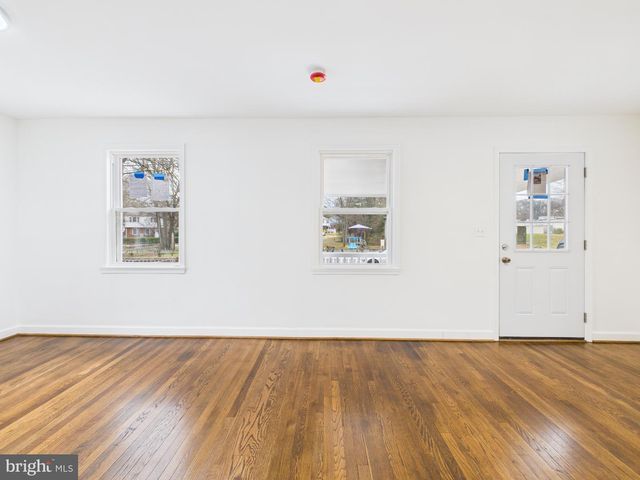 9723 NARRAGANSETT PKWY, College Park, MD 20740