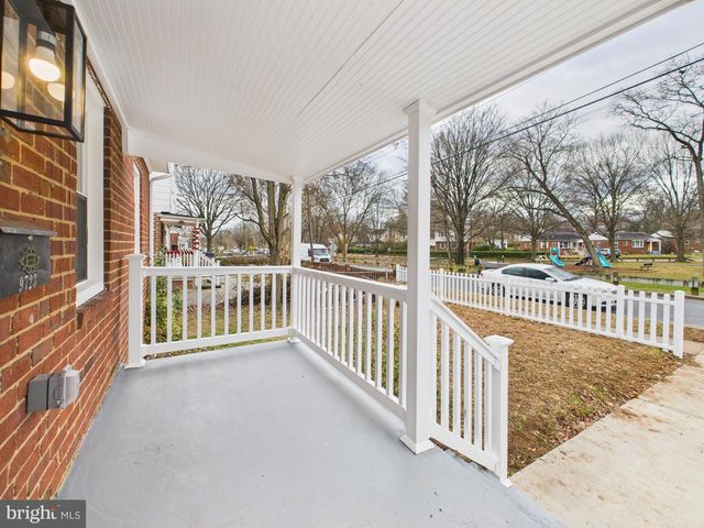 9723 NARRAGANSETT PKWY, College Park, MD 20740