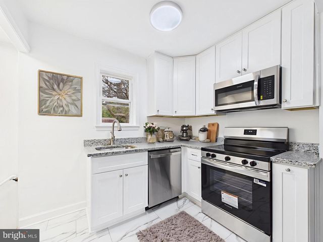 9723 NARRAGANSETT PKWY, College Park, MD 20740