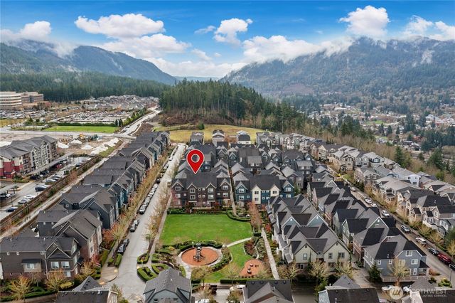 909 4th Avenue NE, Issaquah, WA 98029