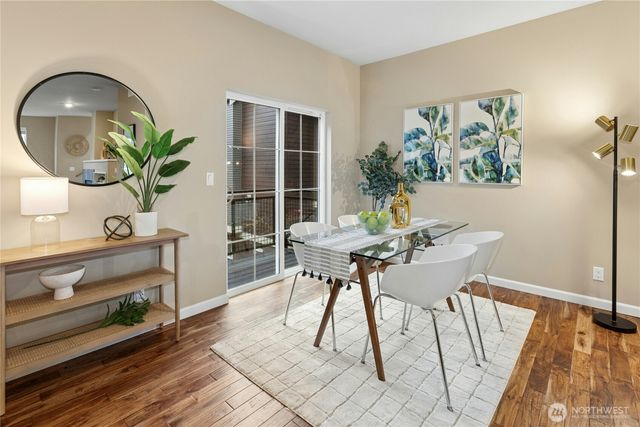 909 4th Avenue NE, Issaquah, WA 98029