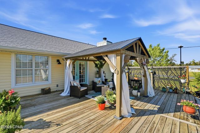 4944 Deerwood Avenue, Youngstown, FL 32466