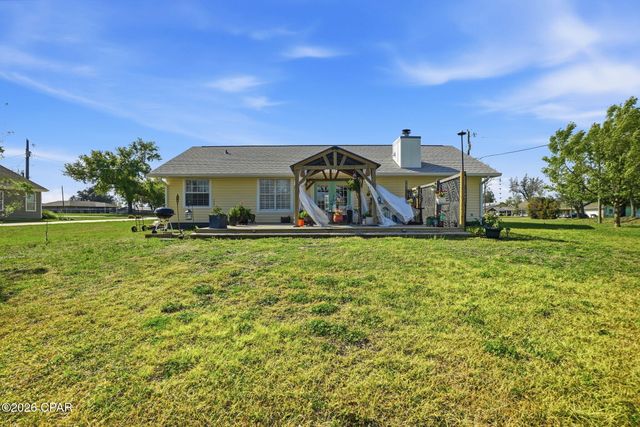 4944 Deerwood Avenue, Youngstown, FL 32466