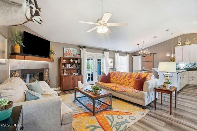 4944 Deerwood Avenue, Youngstown, FL 32466