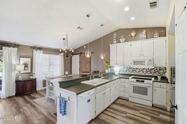 4944 Deerwood Avenue, Youngstown, FL 32466