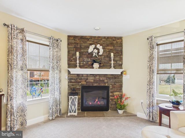 1125 CHURCH RD, York, PA 17404