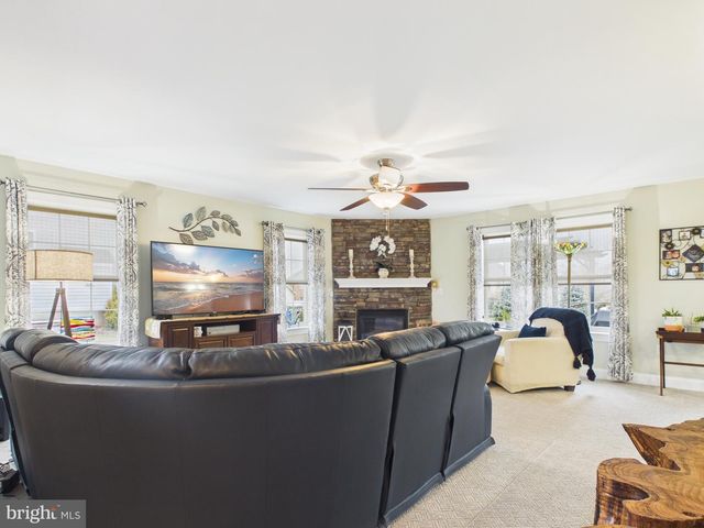 1125 CHURCH RD, York, PA 17404