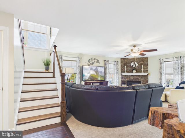 1125 CHURCH RD, York, PA 17404