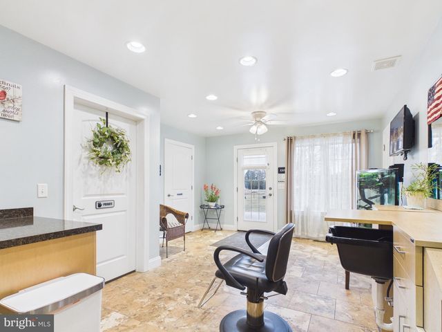 1125 CHURCH RD, York, PA 17404