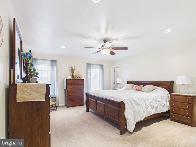 1125 CHURCH RD, York, PA 17404