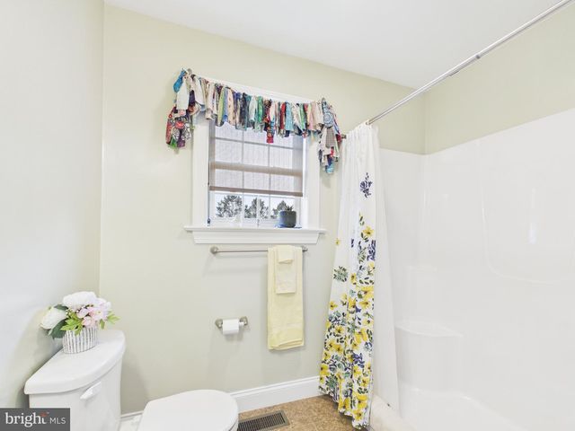 1125 CHURCH RD, York, PA 17404