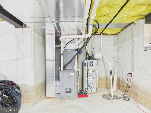 1125 CHURCH RD, York, PA 17404